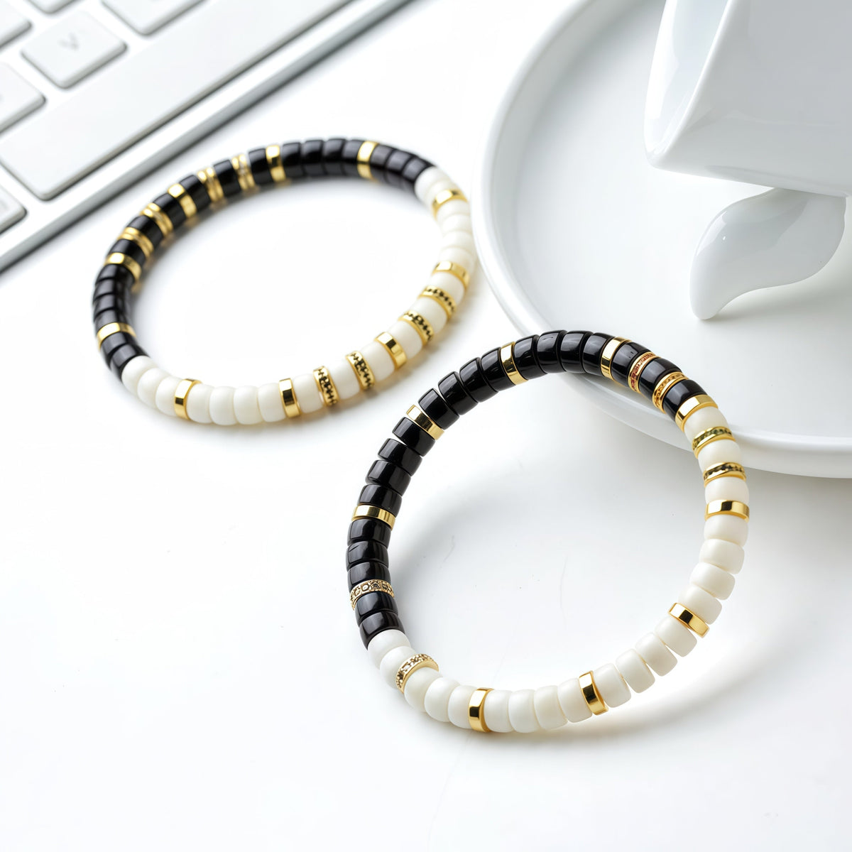 KARMANE | PULSERA BODHI NATURAL BLANCO Y NEGRO