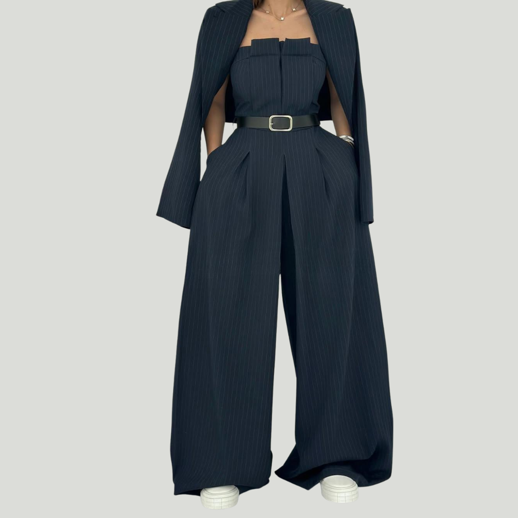 Conjunto de tacto suave compuesto por un mono de pierna ancha y una chaqueta