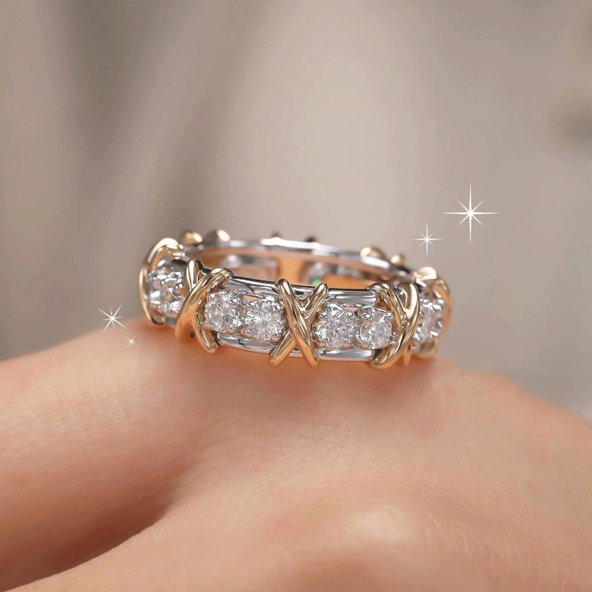 FACETINE | ANILLO DE ZIRCON CORTE REDONDO