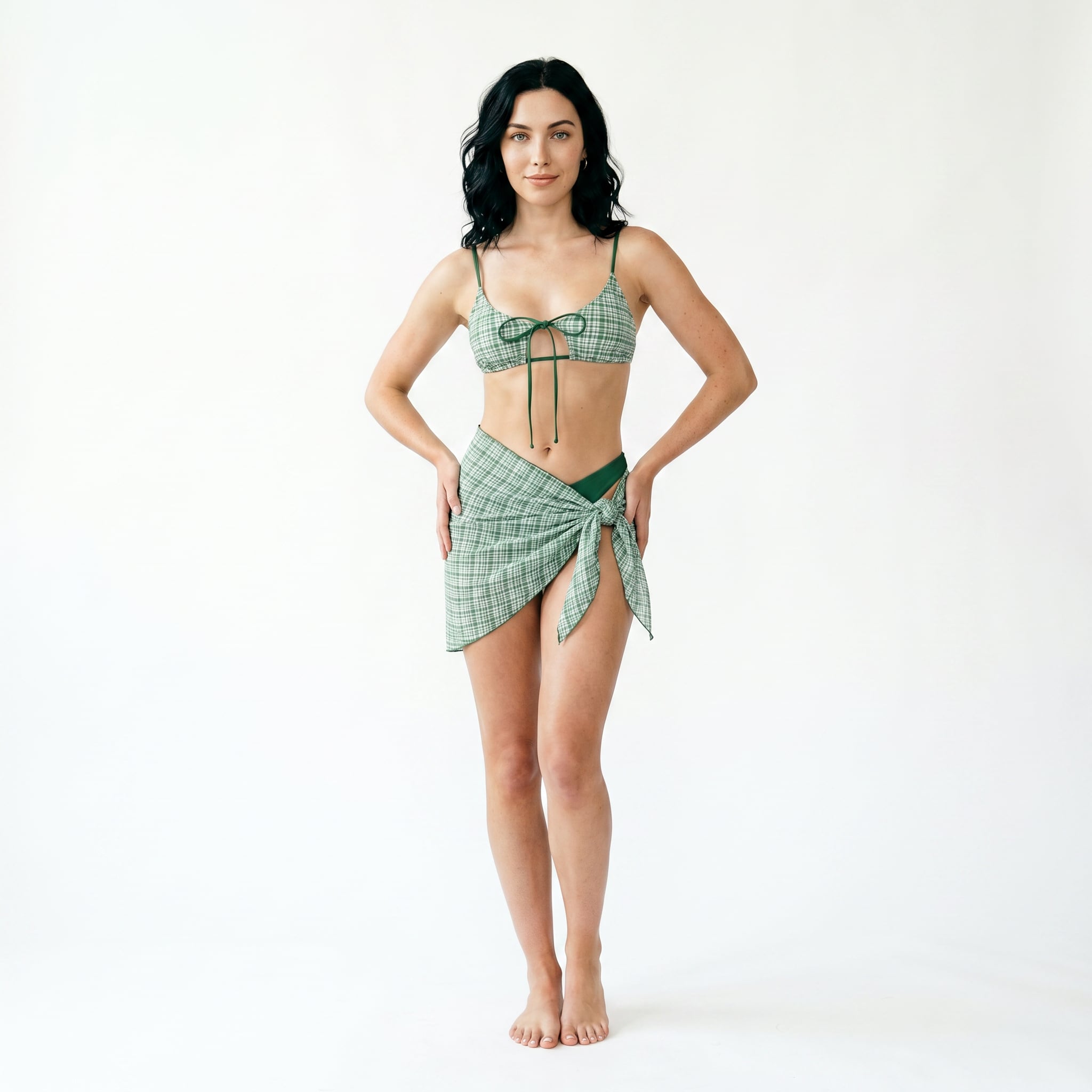 Set Bikini de Tres Piezas a Cuadros Verde con Amarre Frontal