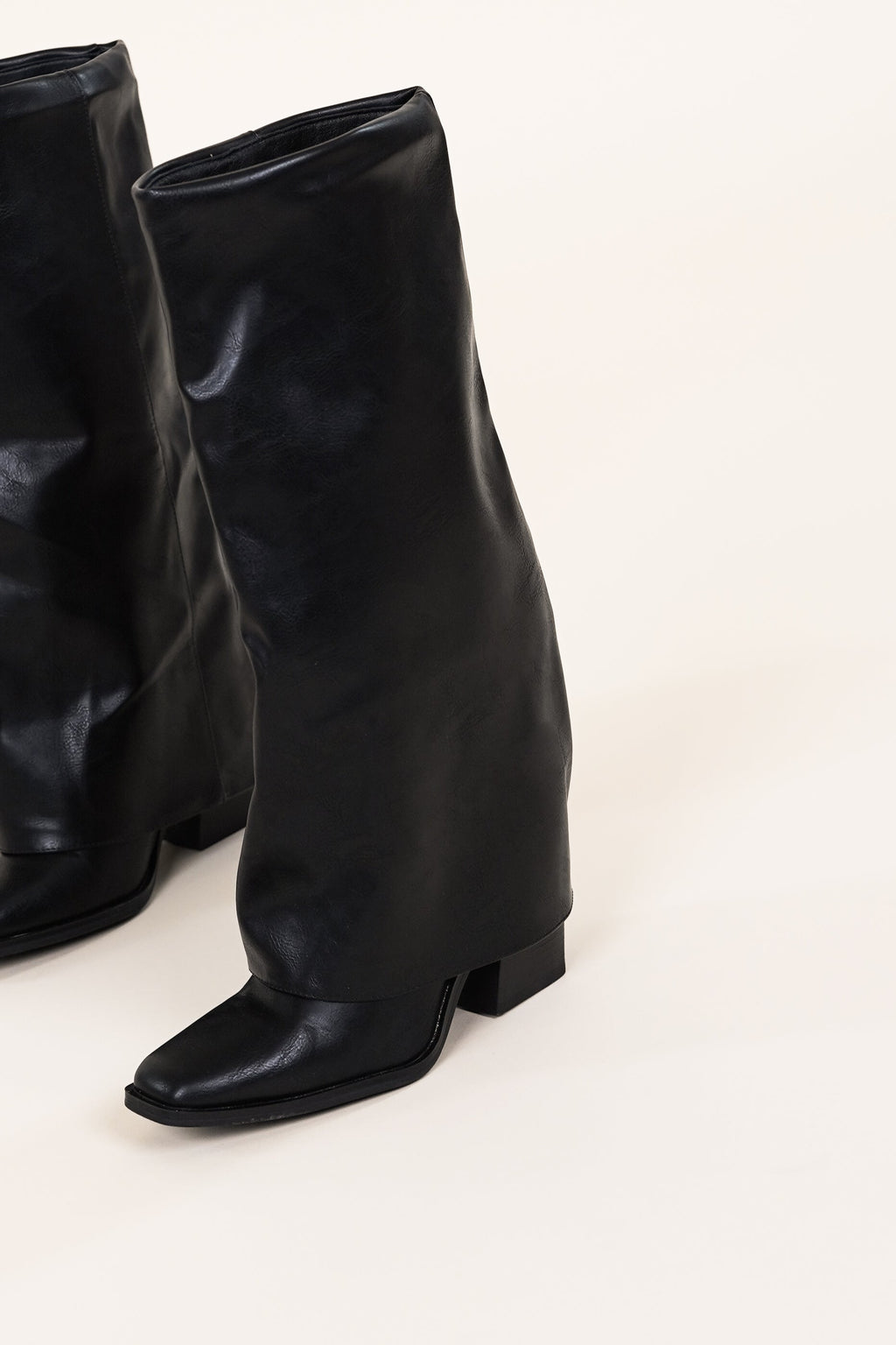 Botas elegantes y cómodas