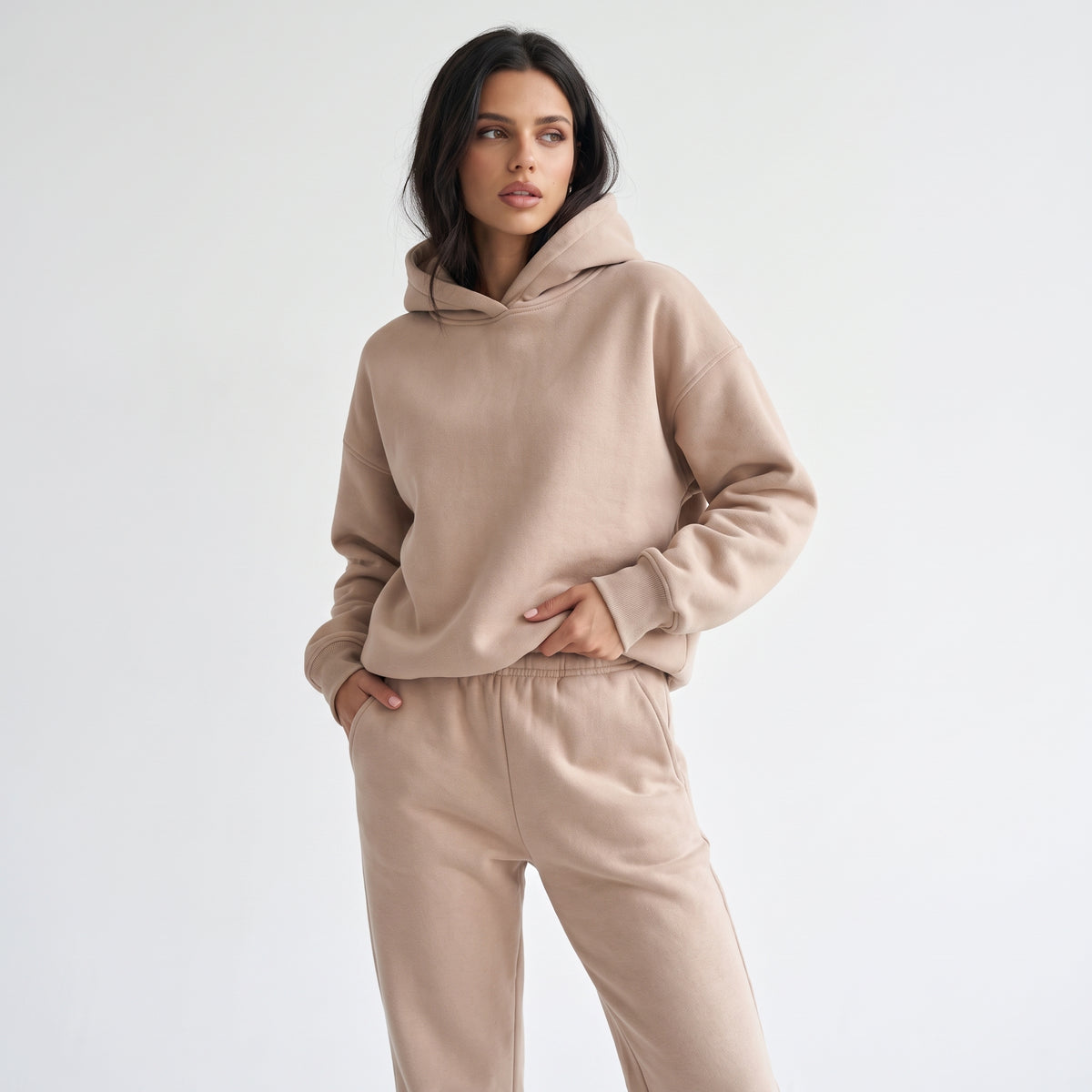 ESSENTIELLE | CONJUNTO DE SUDADERA CON CAPUCHA Y JOGGER