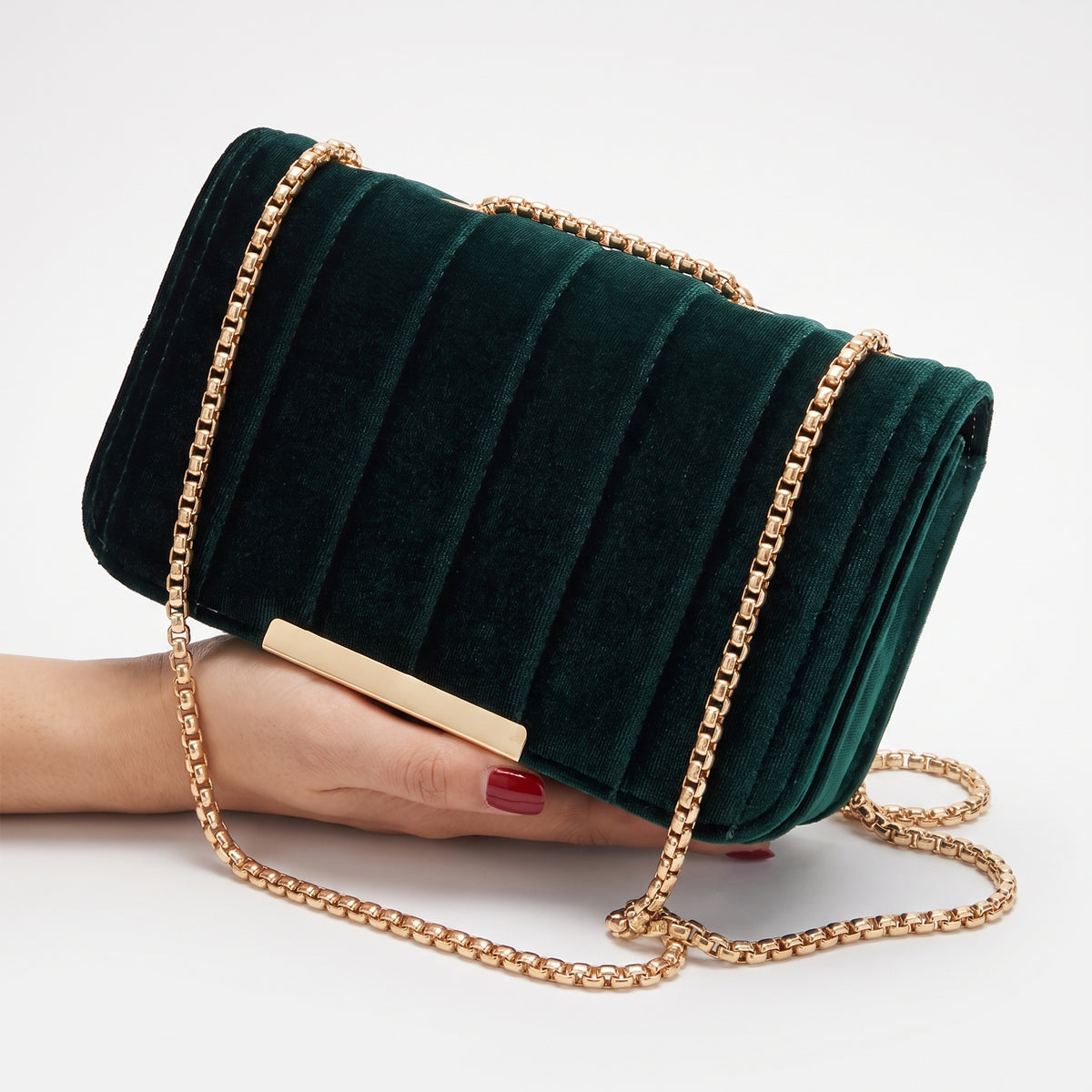 VELOURCHAINE | CLUTCH DE TERCIOPELO CON CADENA