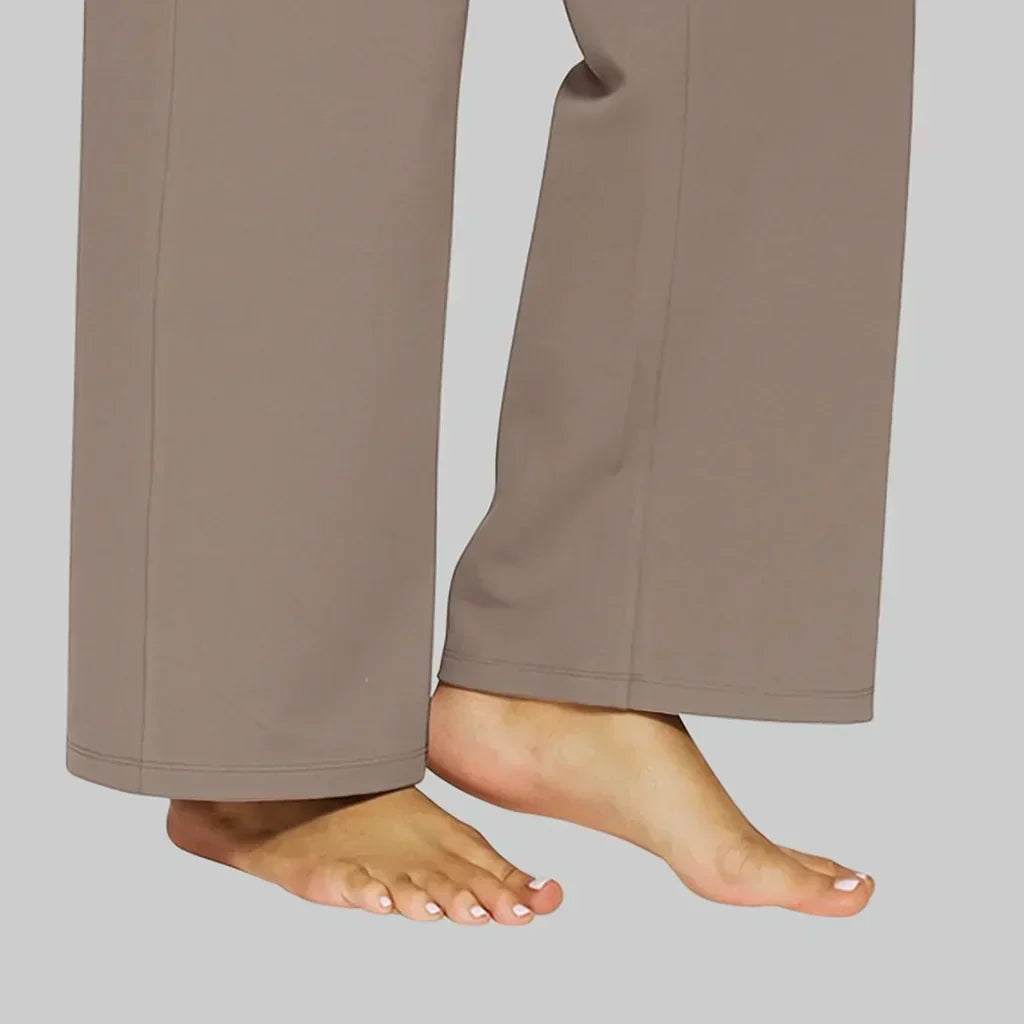 Pantalones informales con estilo