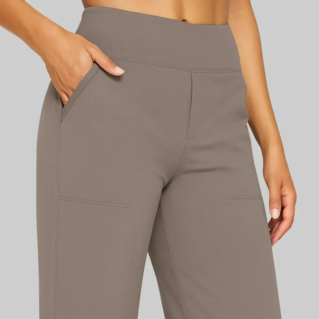 Pantalones informales con estilo