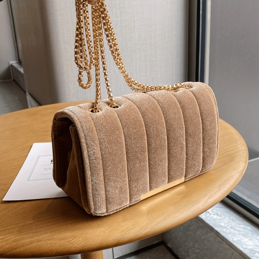 VELOURCHAINE | CLUTCH DE TERCIOPELO CON CADENA