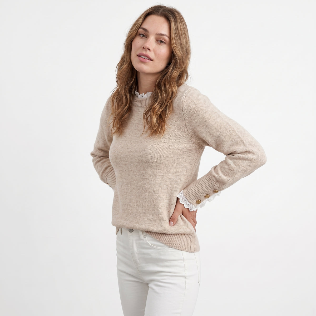 AVELINE | SUETER CON DETALLES DE ENCAJE