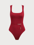 Traje de Baño Entero Vintage en Rojo Vino con Detalle de Cadena