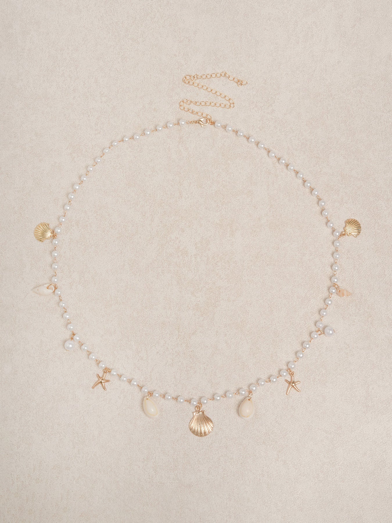 Cadena de Cintura en Aleación Blanca con Conchas, Estrellas de Mar y Perlas